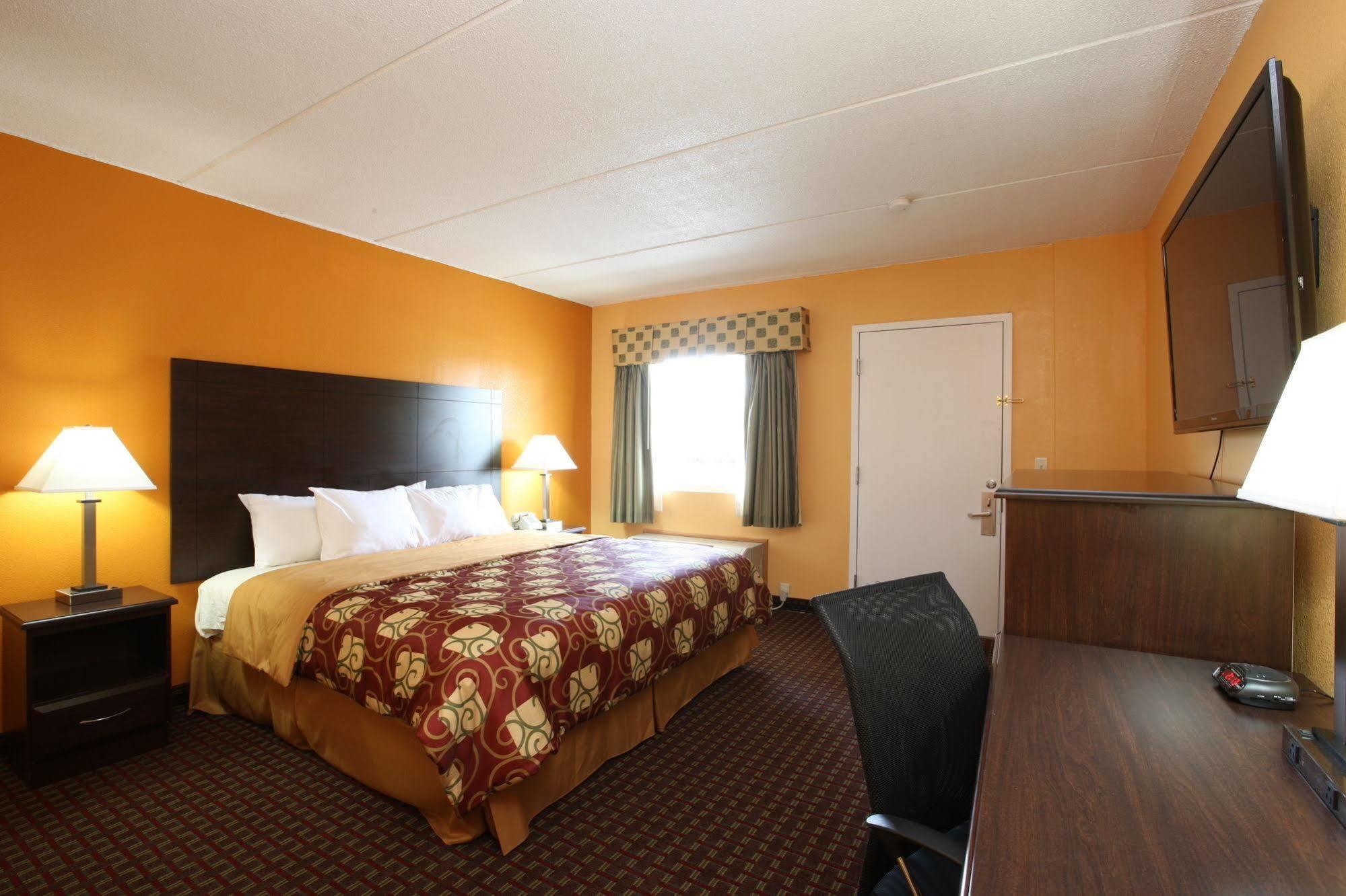 Blue Sky Inn Glens Falls-Saratoga-Lake George Zewnętrze zdjęcie